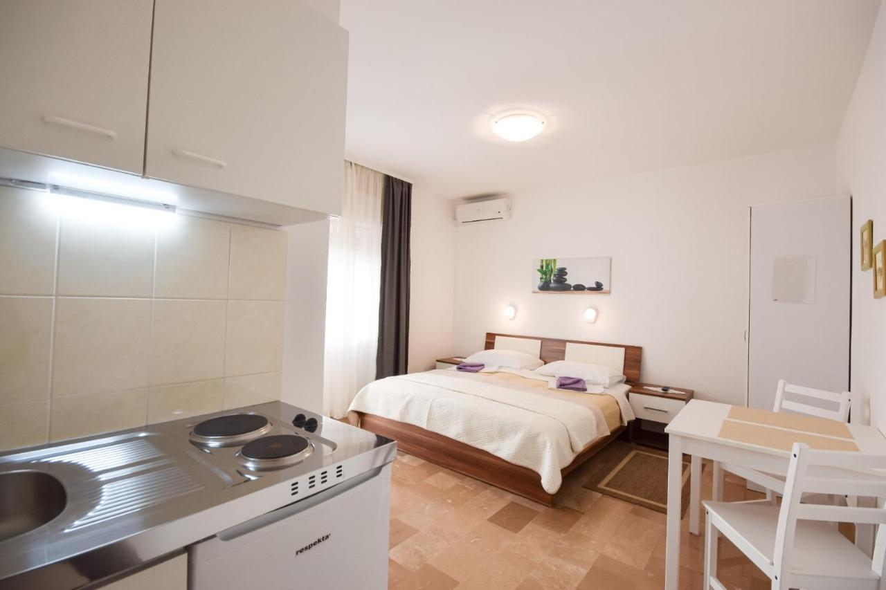 B&B Villa Ivona Baška Voda الغرفة الصورة